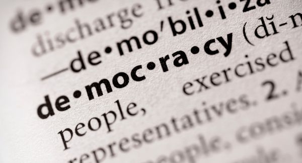 r600x-democrazia