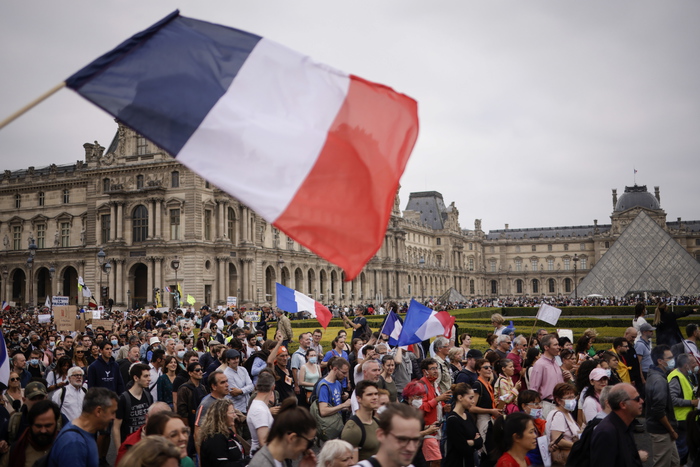 Anti-vaccination demonstration in Paris