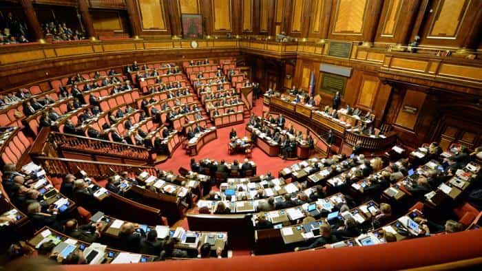 decreti-legge immagine