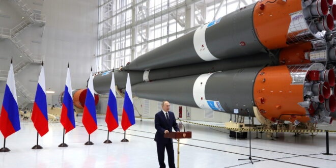 Russian President Putin and Belarusian President Lukashenko visit the Vostochny Cosmodrome